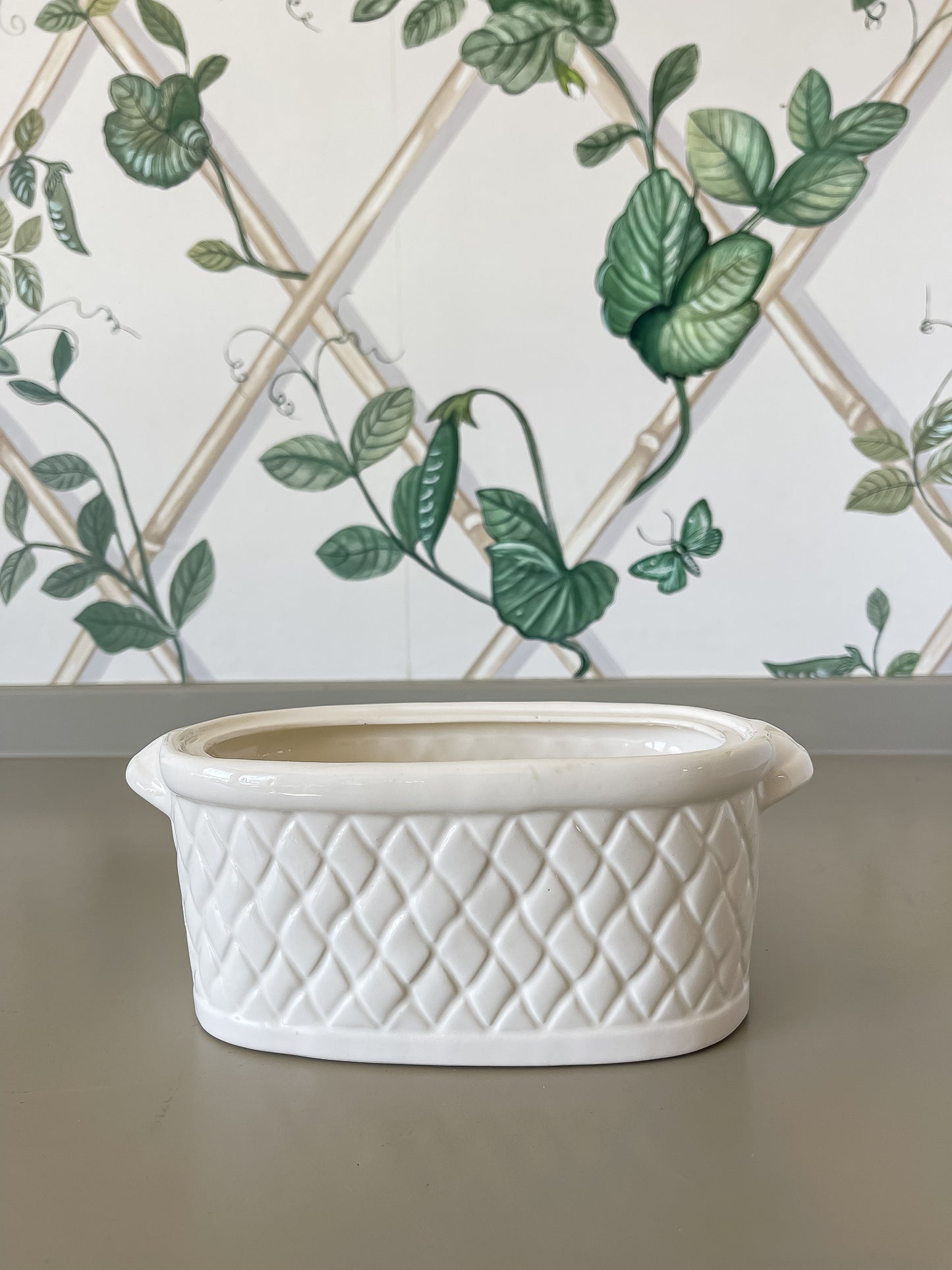 Vintage Japanese White Ceramic Planter – Quilted Lattice Design