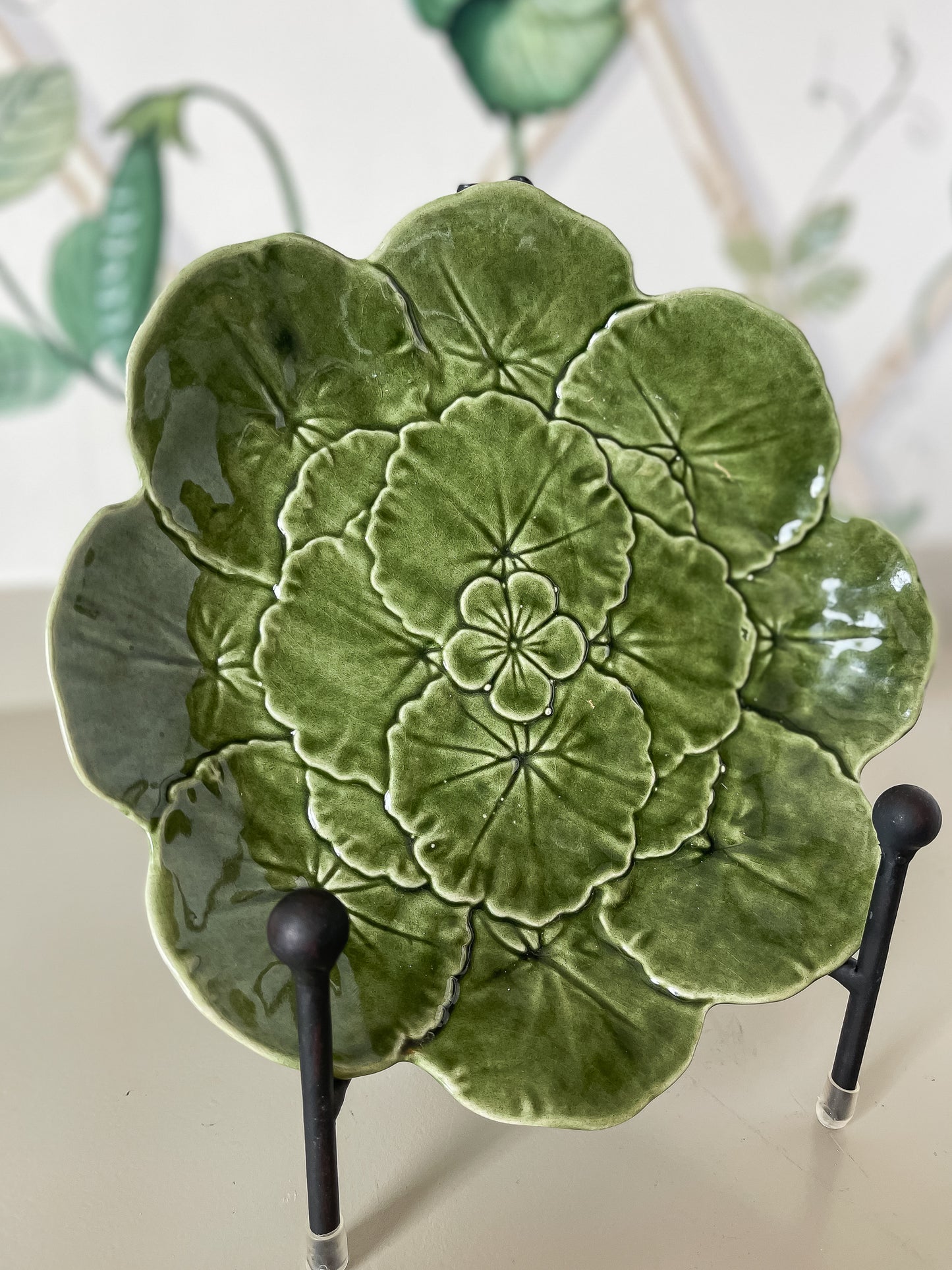 Vintage Majolica Geranium Leaf Plate