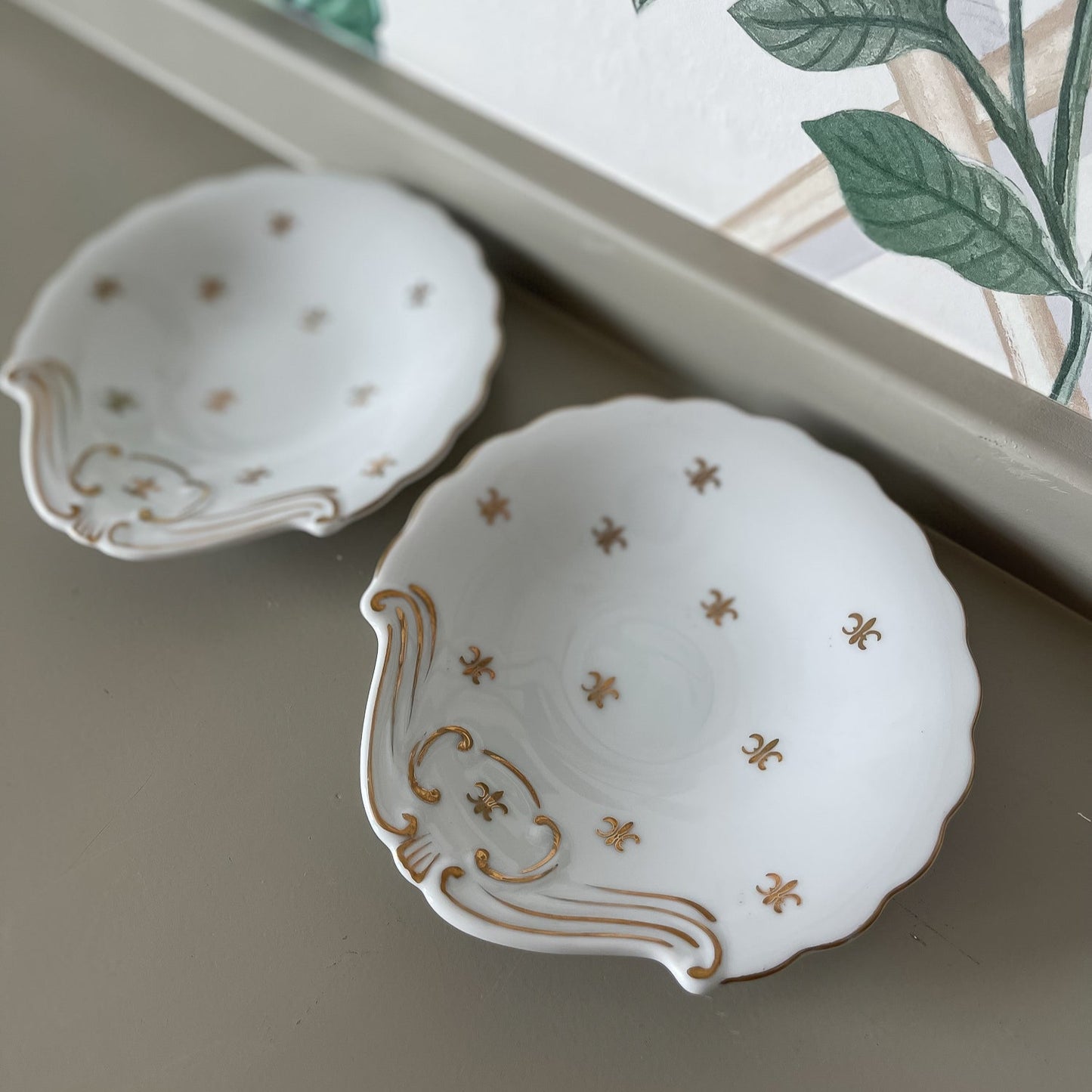 Fleur-de-lis Scalloped Trinket Dishes