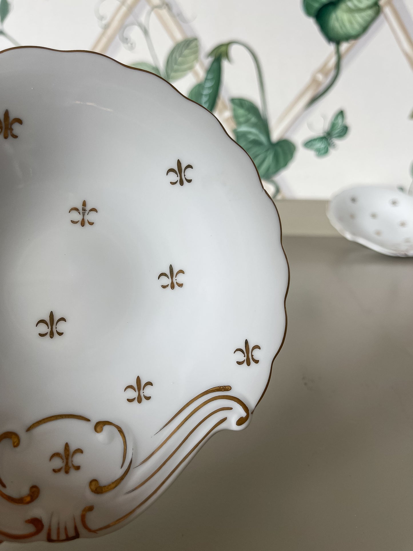 Fleur-de-lis Scalloped Trinket Dishes