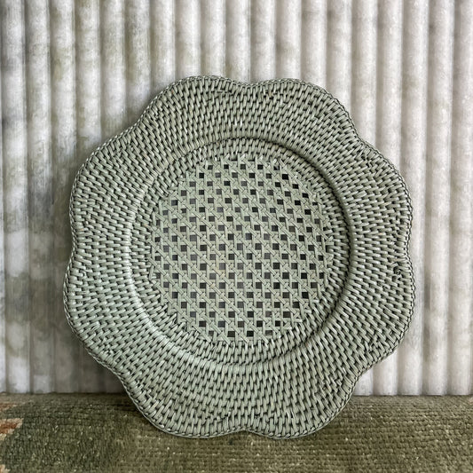 Rattan Scalloped Round Charger