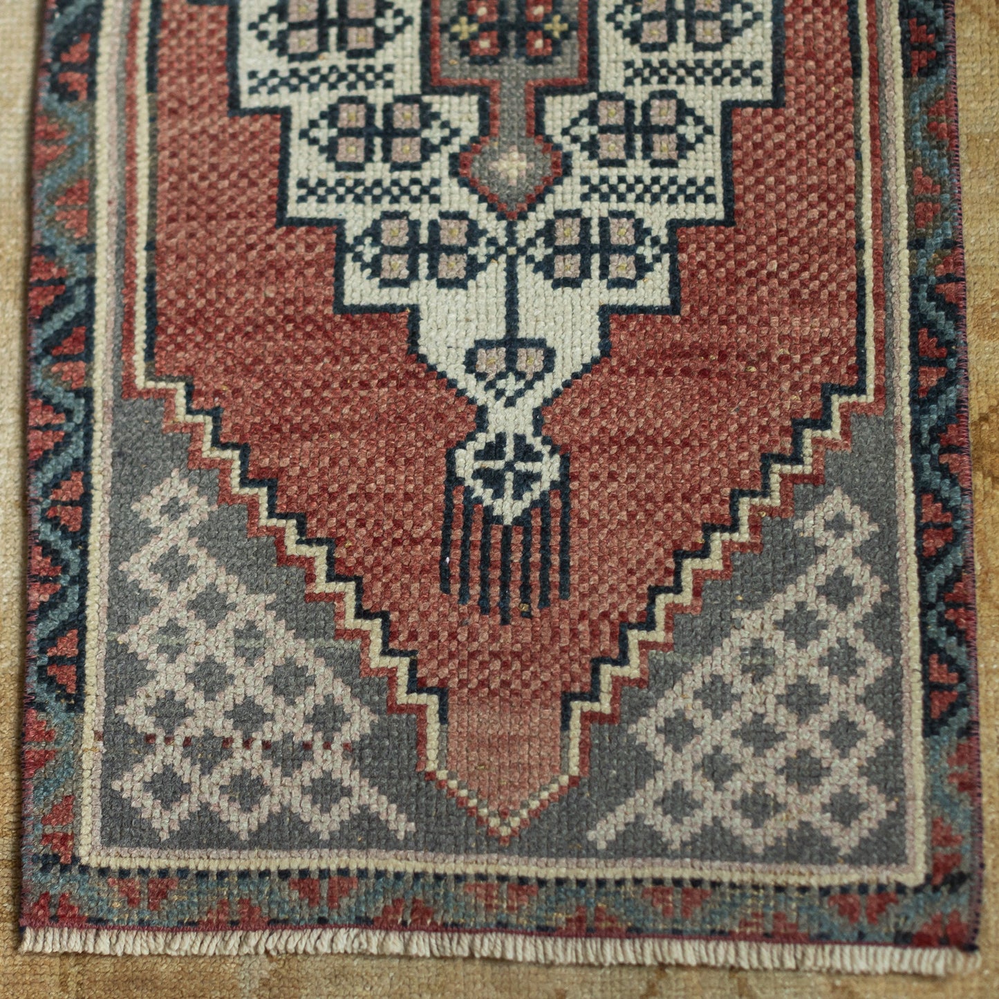 Vintage Rug 48"x20"