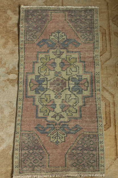 Vintage Rug 37"x17"