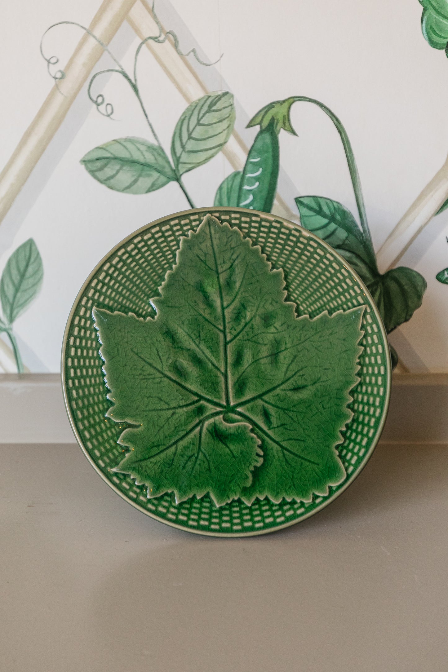 Green Leaf Cake Stand