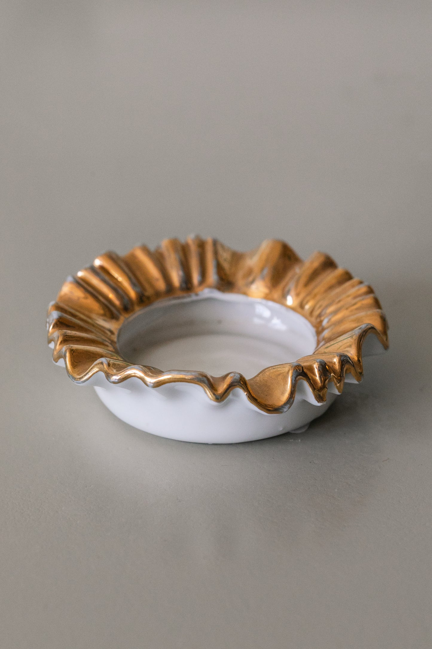 Vintage Gold Ruffle Ring Dish