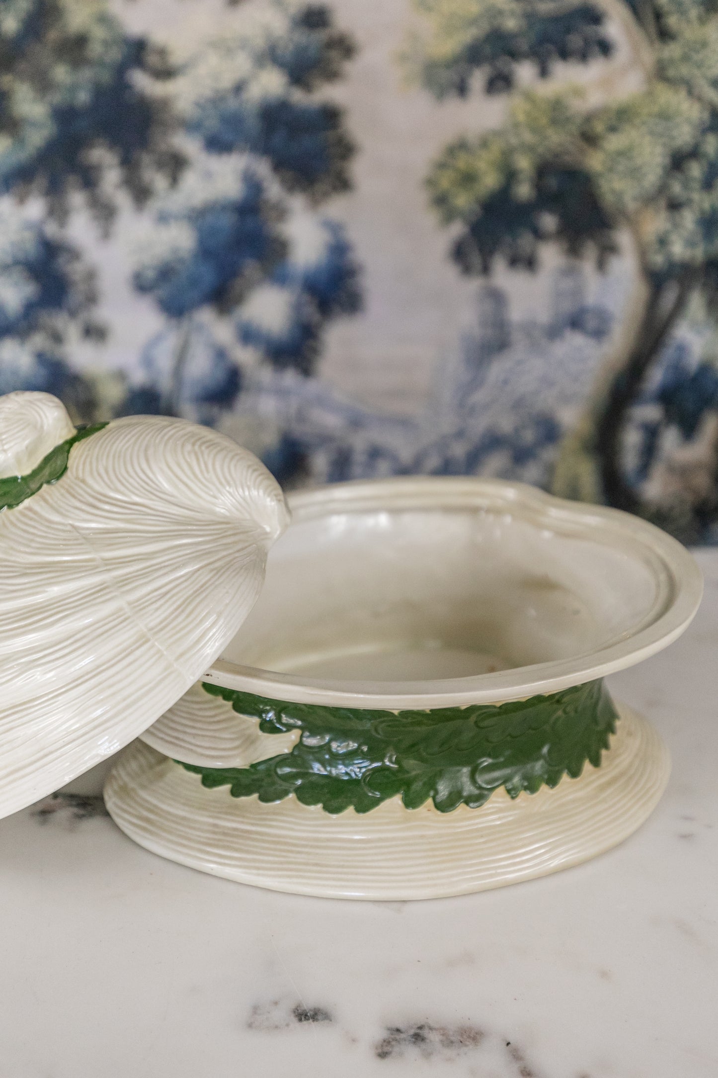 Lidded Clam Majolica Tureen