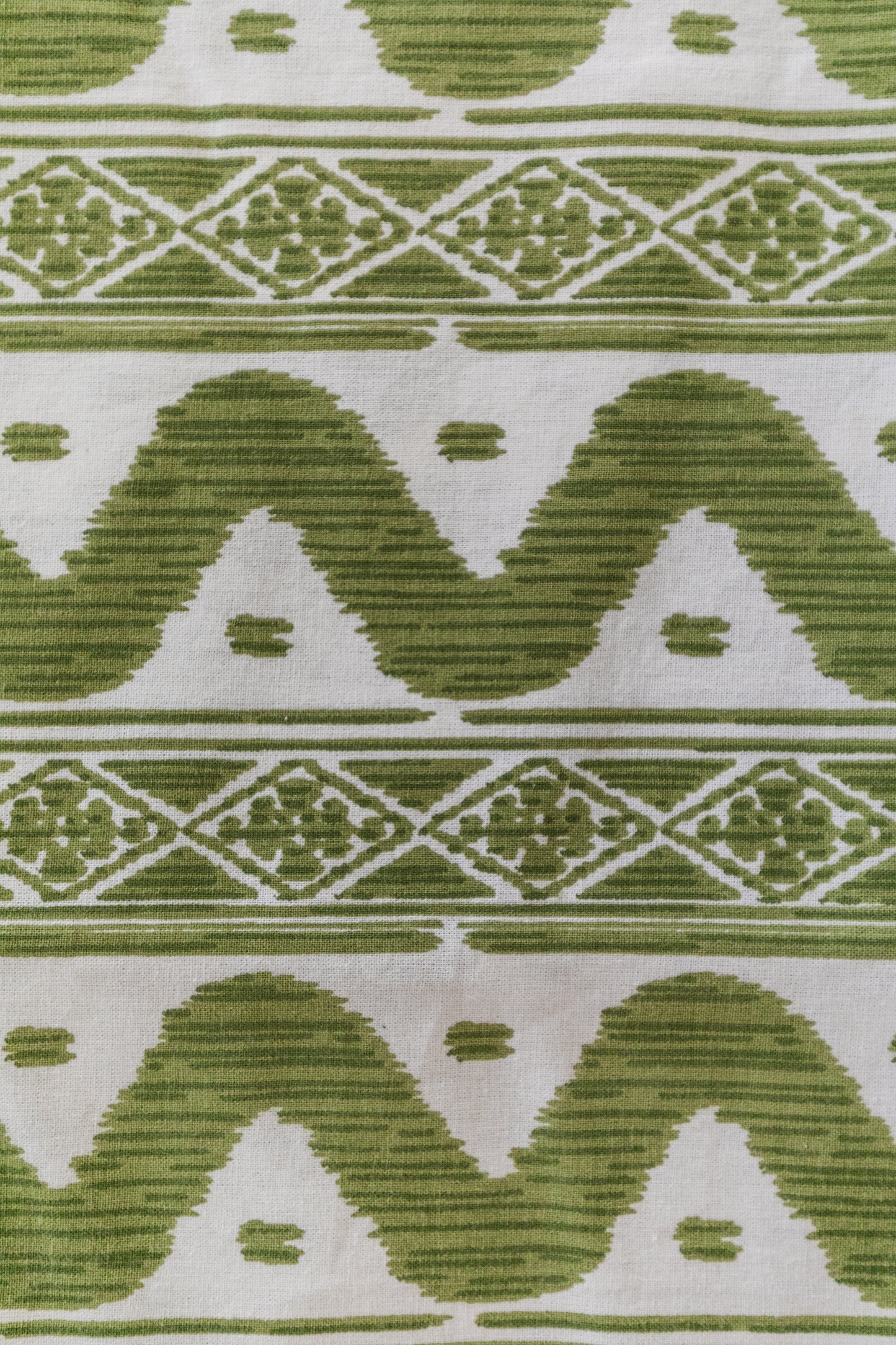 Wavy Green Tablecloth, 60"x132"