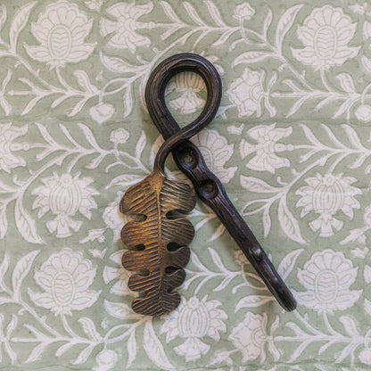 Heavy Metal Oak Leaf Hook