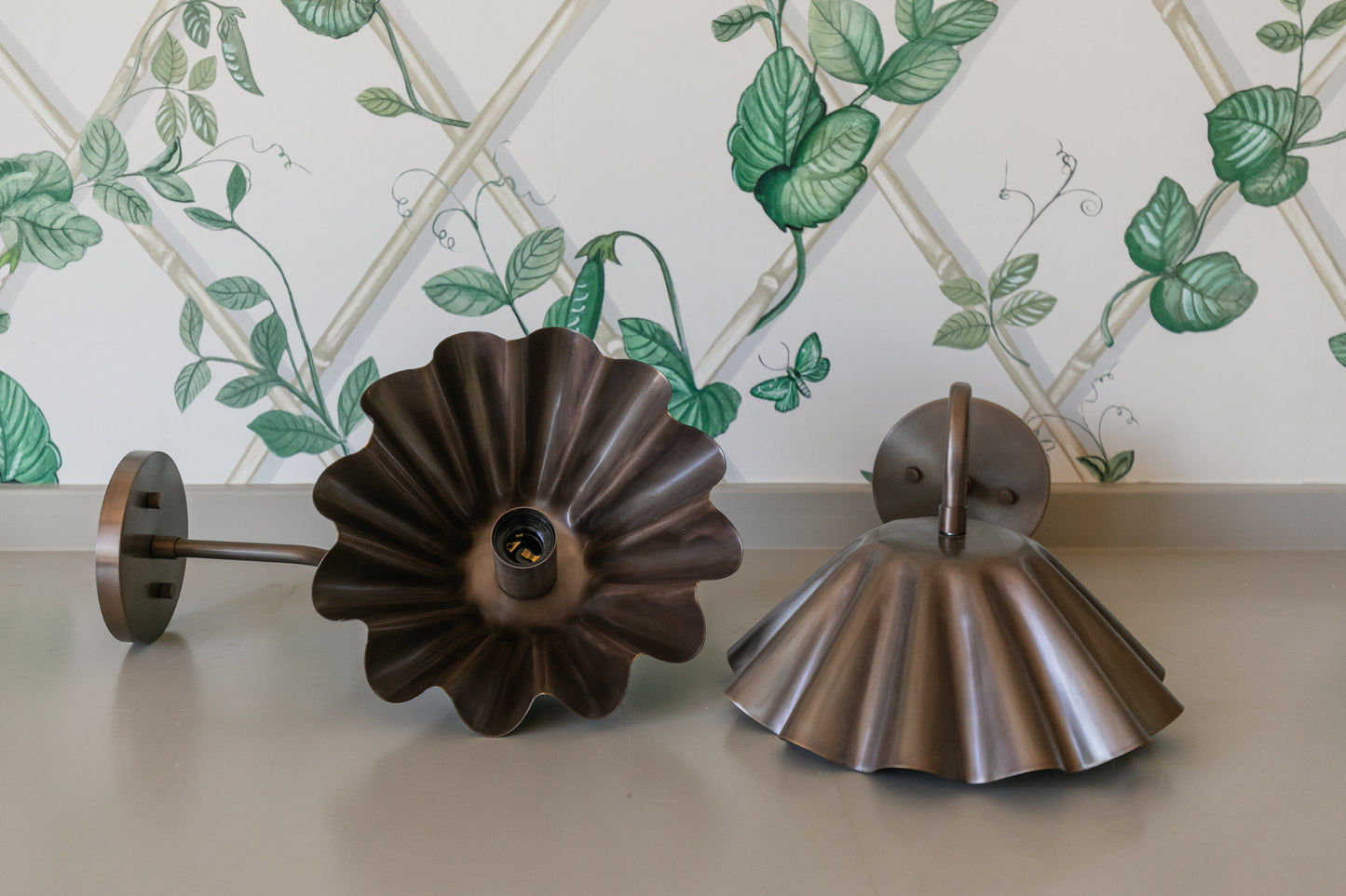 Ruffled Wall Sconce