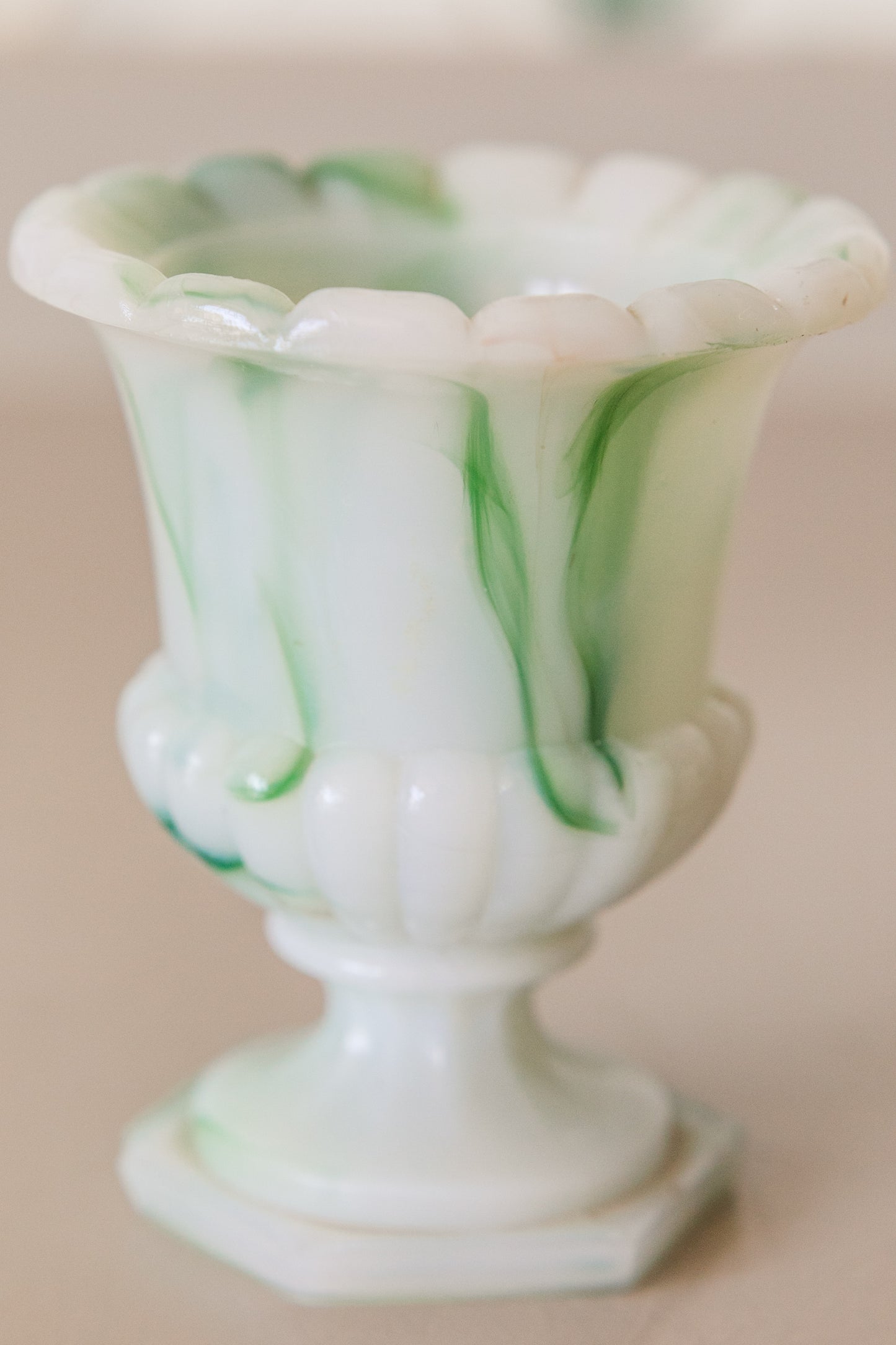 Akro Agate Green Mini Urn