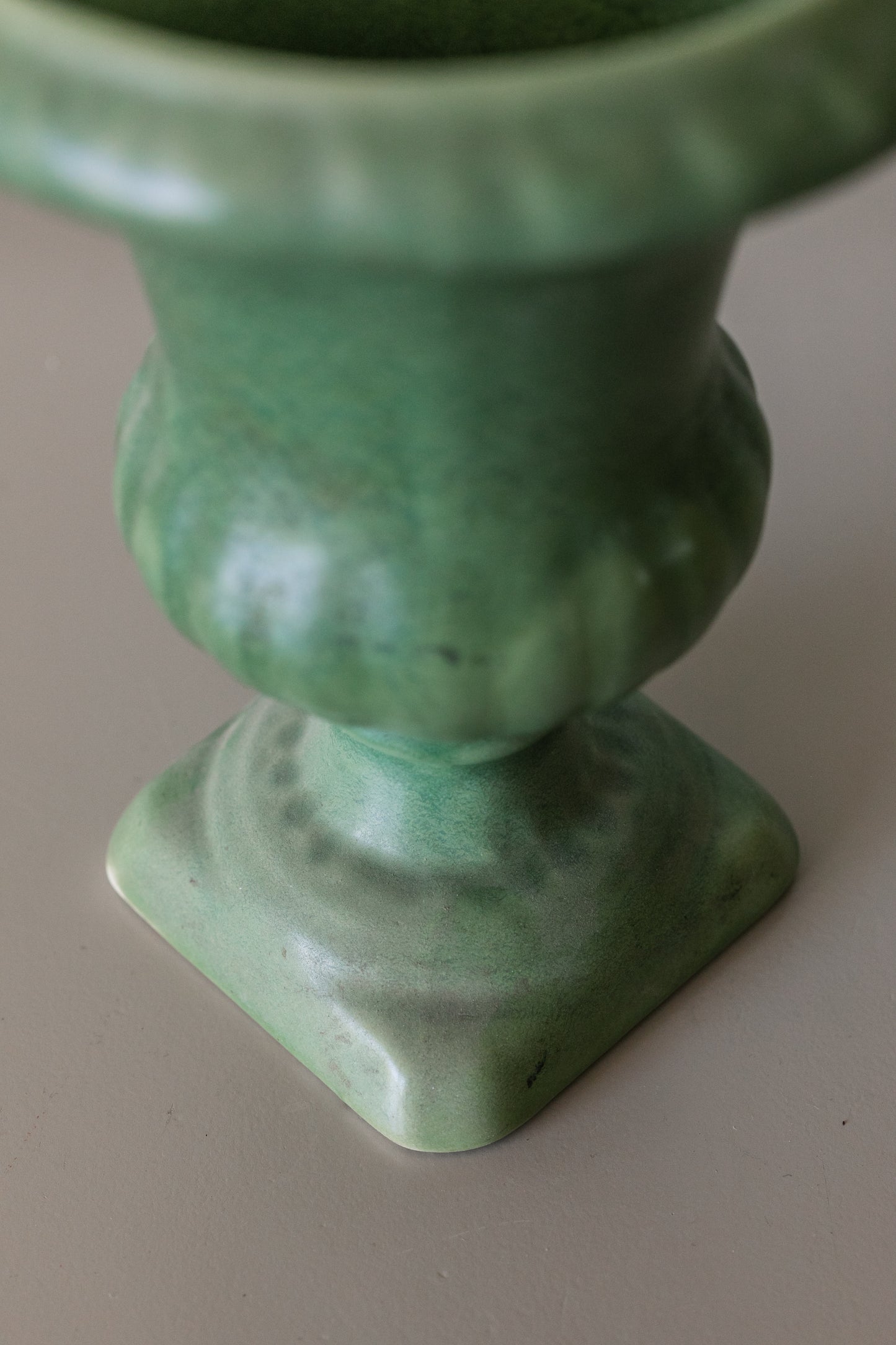 Green Footed Urn, Flower Frog