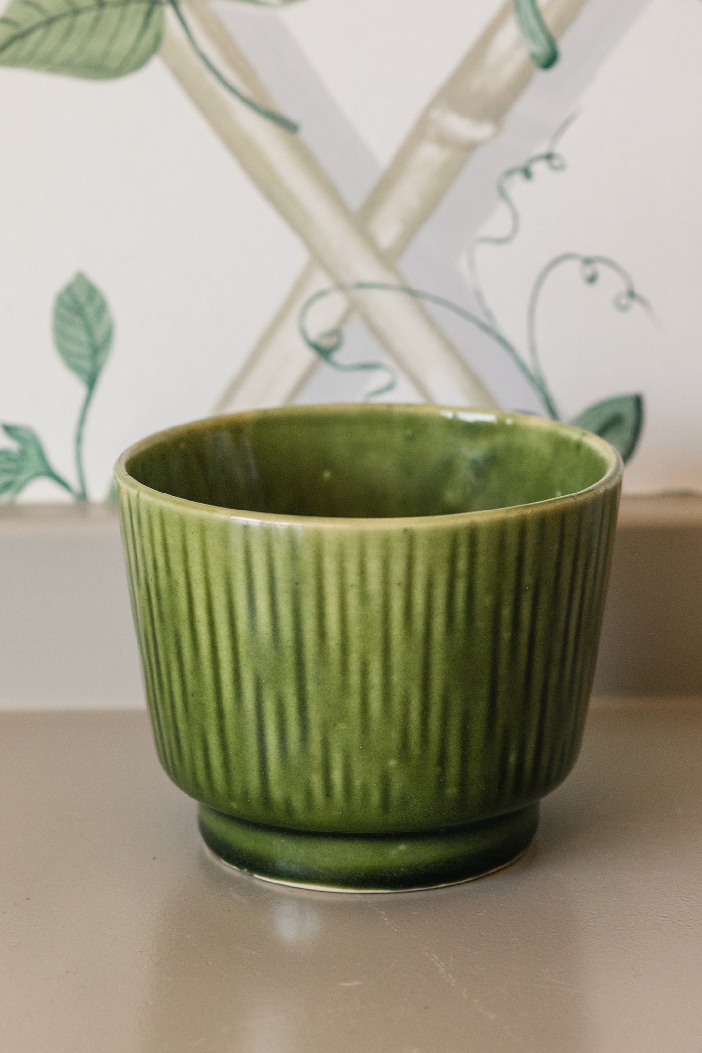 Striated Brush Mccoy Pot
