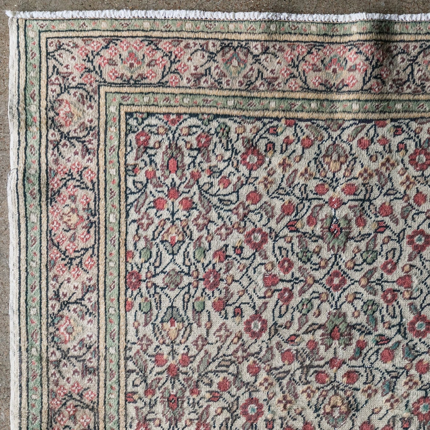 Vintage Persian (4x6) Floral Hand-Knotted Wool Rug