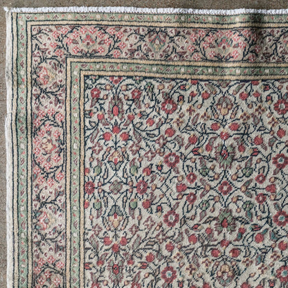 Vintage Persian (4x6) Floral Hand-Knotted Wool Rug