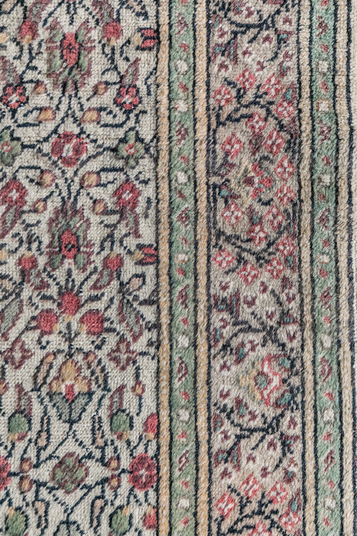 Vintage Persian (4x6) Floral Hand-Knotted Wool Rug