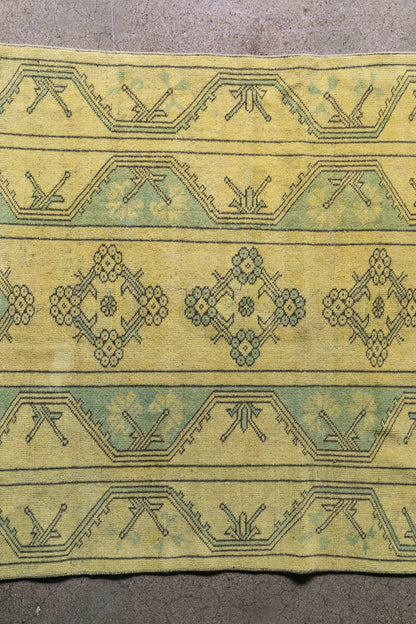 Vintage Turkish (4x6) Chartreuse Hand-Knotted  Wool Rug