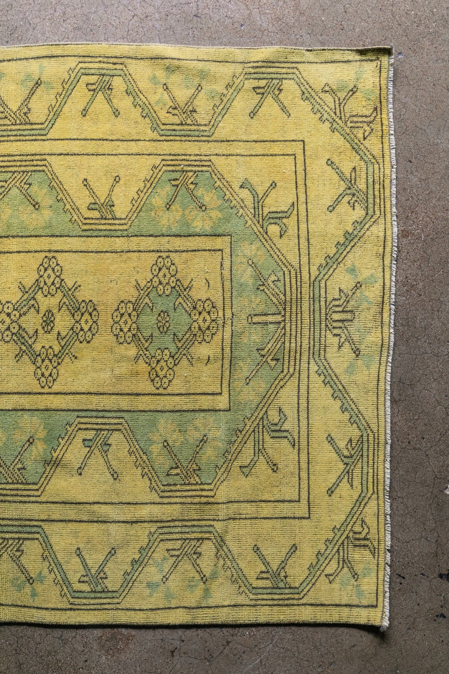 Vintage Turkish (4x6) Chartreuse Hand-Knotted  Wool Rug