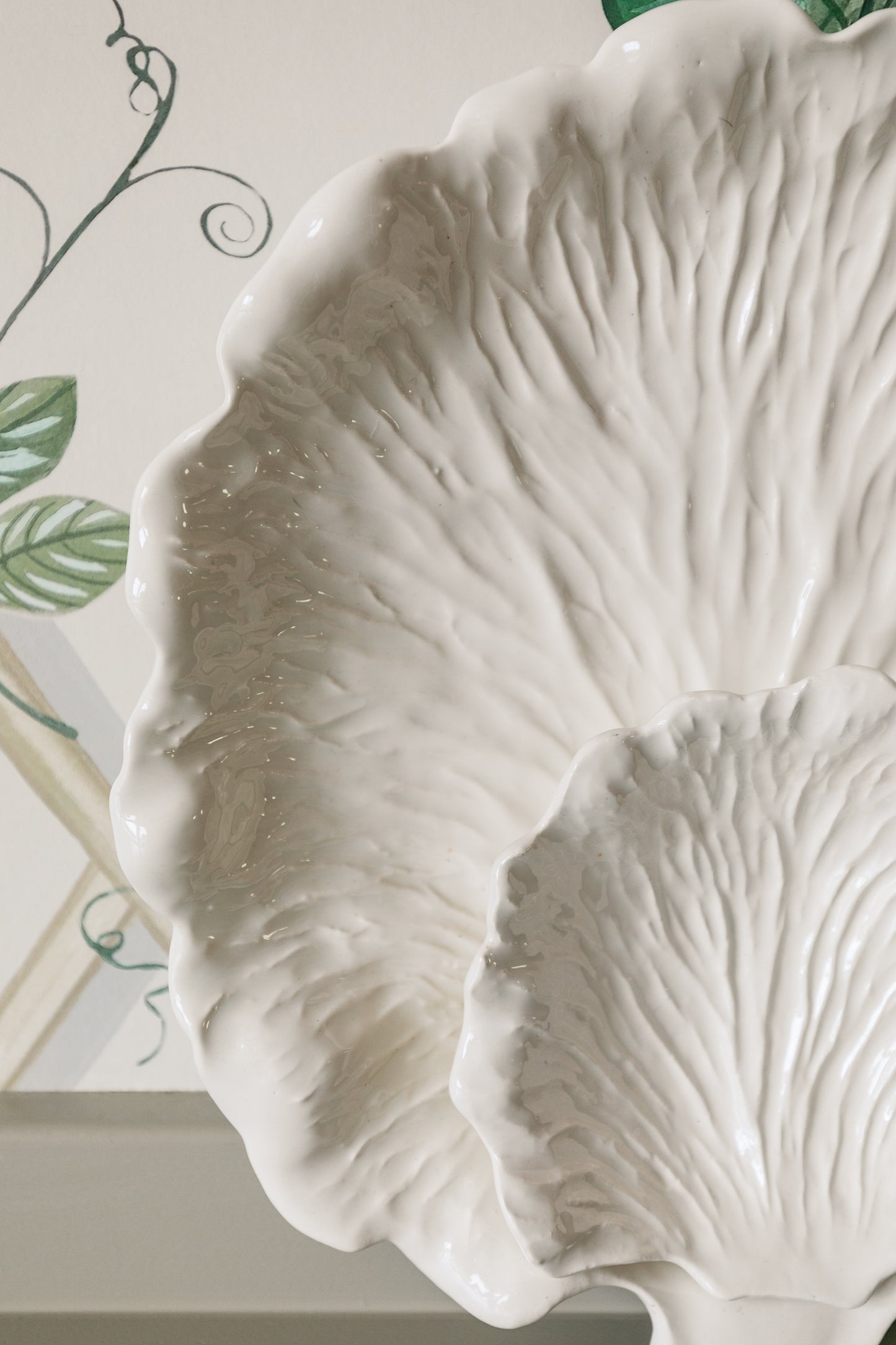 White Leaf Chip Platter