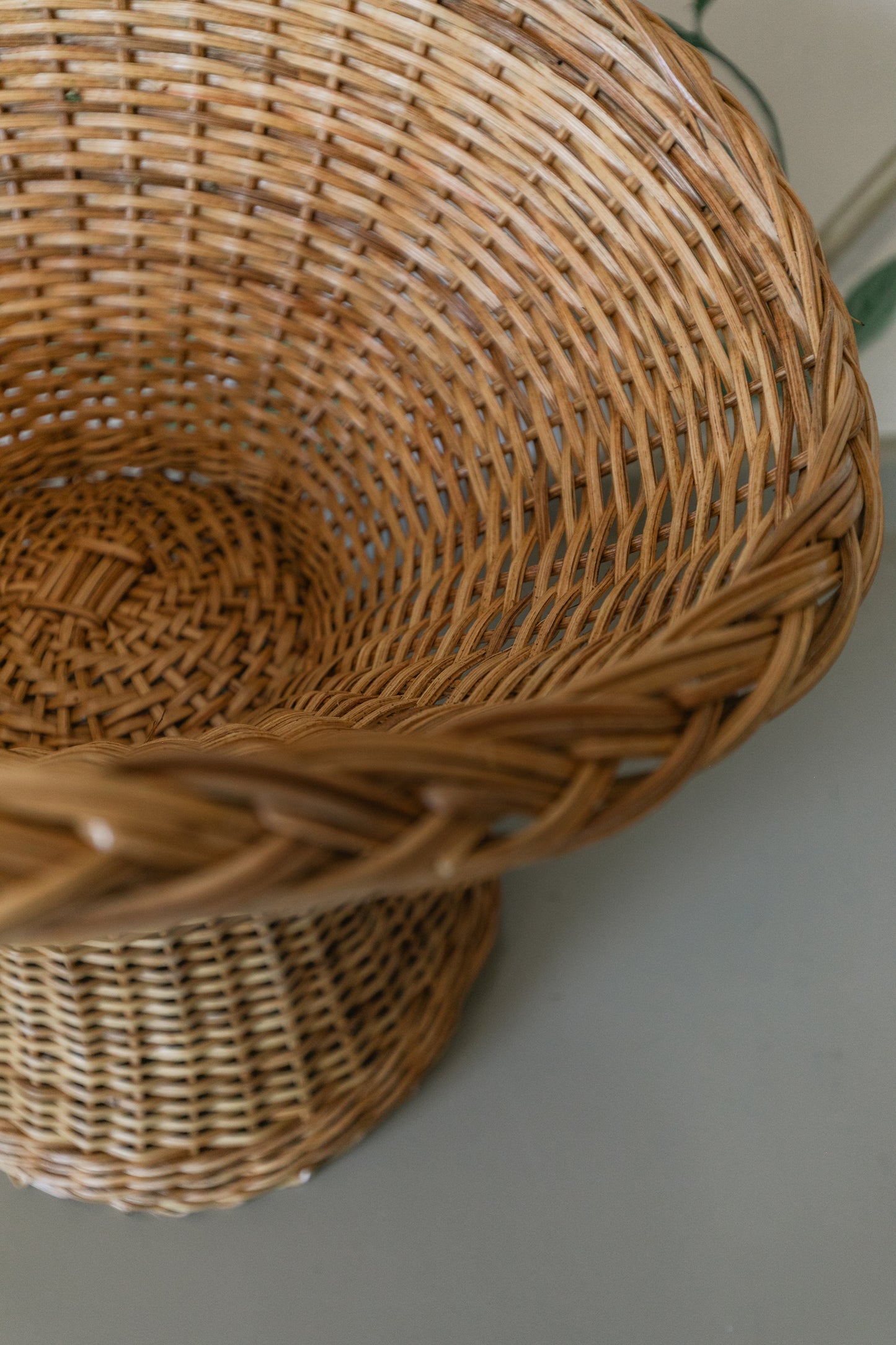 Straworth Pedestal Basket
