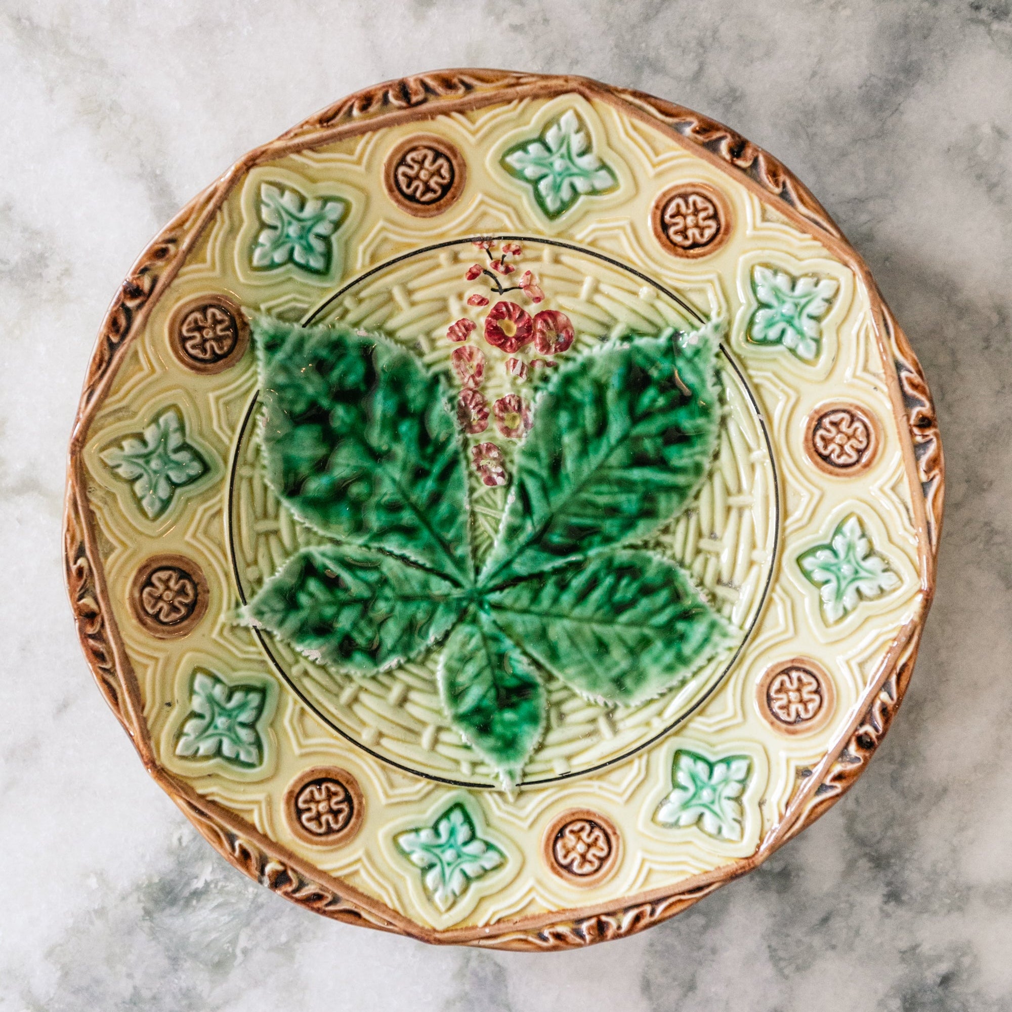 Vintage Plates – OAKSTREET SHOPPE