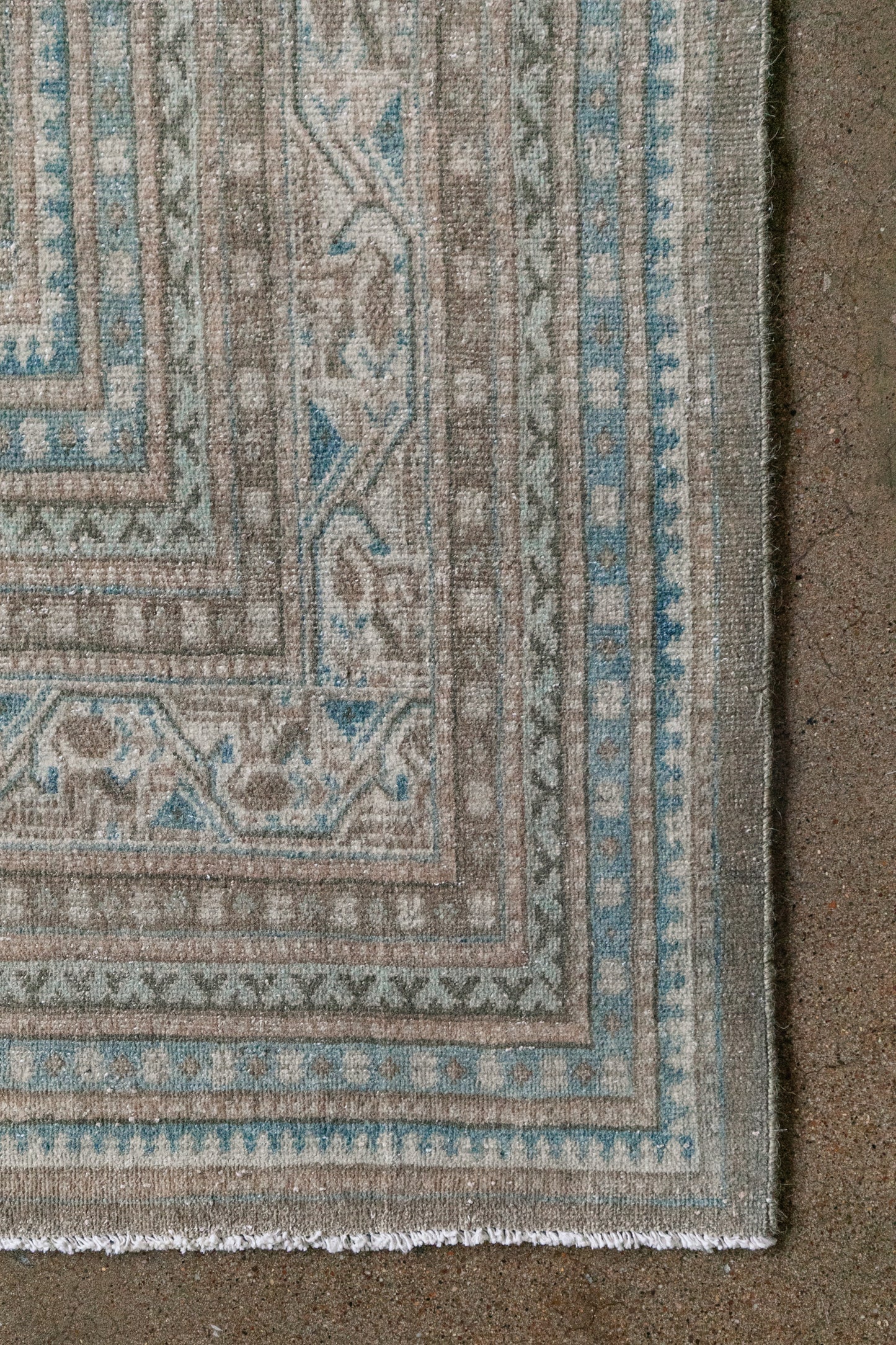 Vintage (9x12) Floral Motif Persian Rug