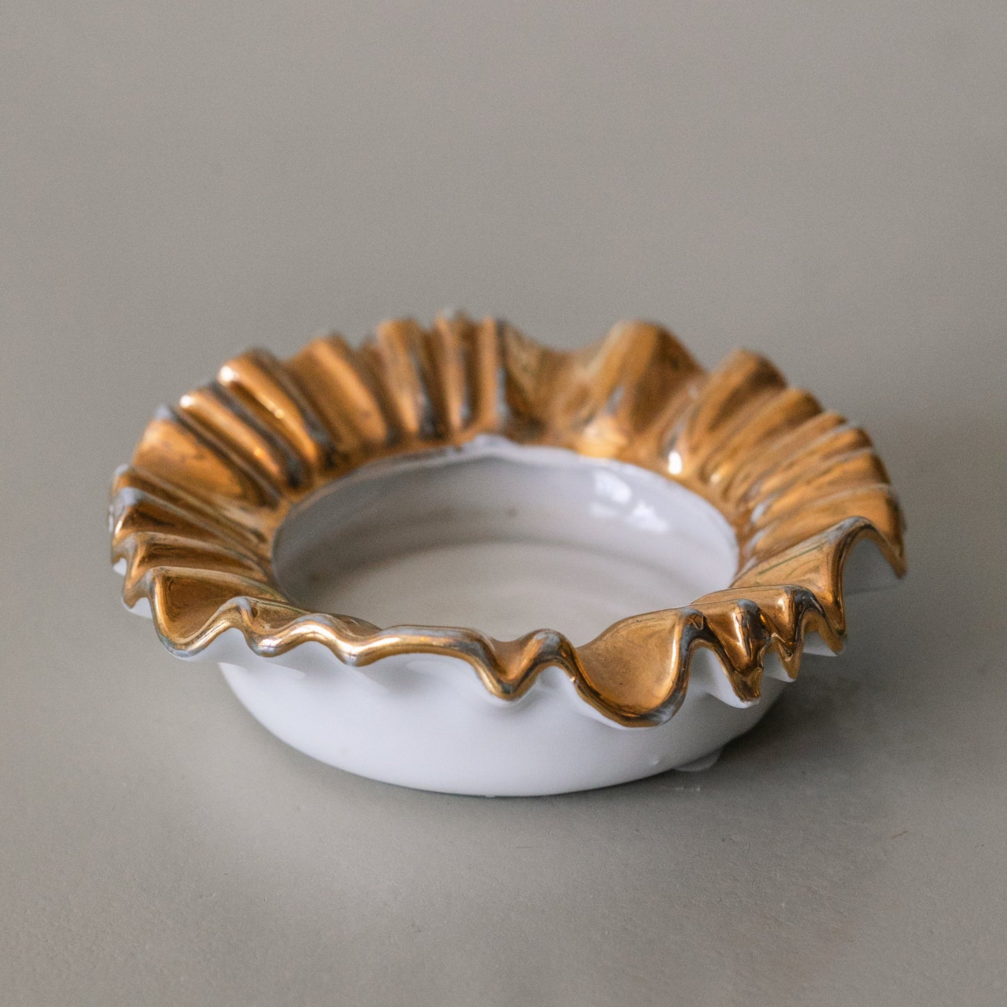 Vintage Gold Ruffle Ring Dish