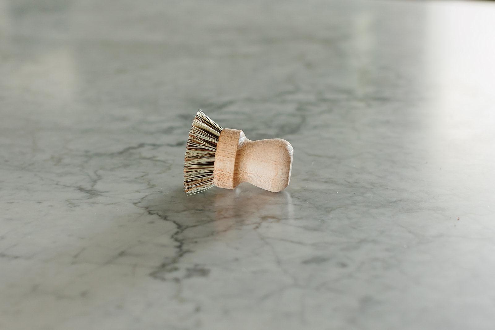 Pot Brush
